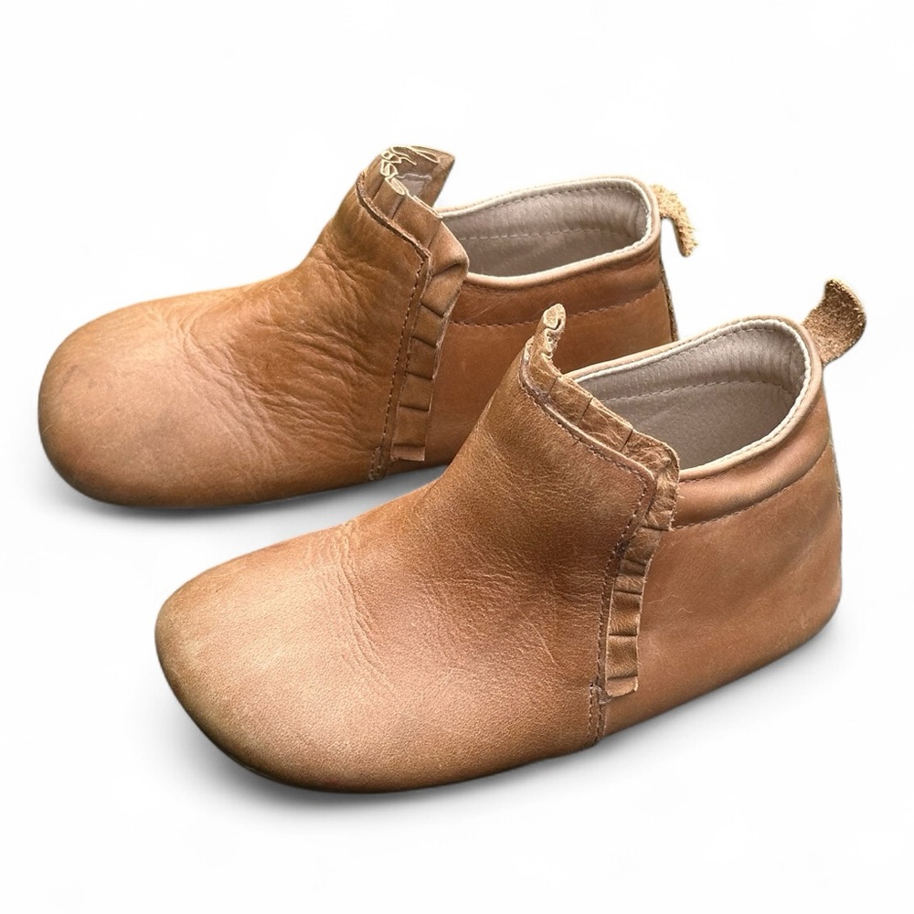 Little Love Bug Natural Leather Little Girl Booties Size 10 Ruffles The Mila